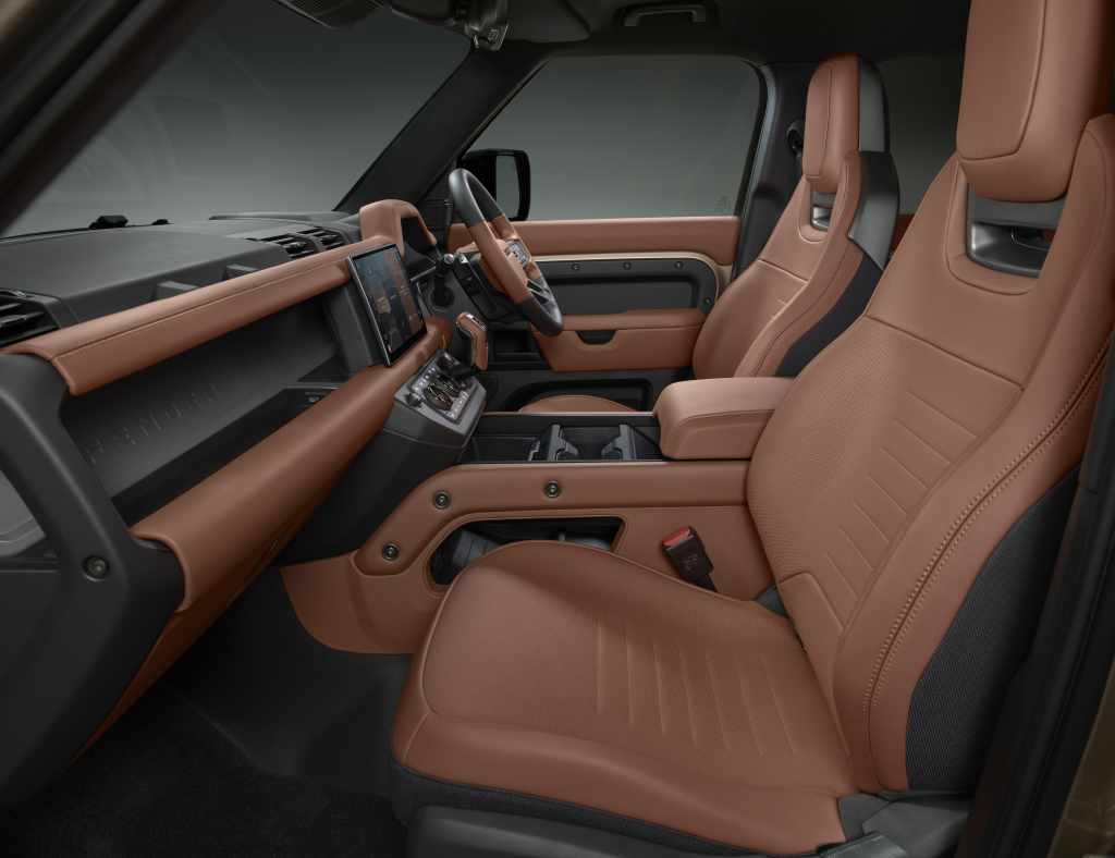Land Rover Defender OCTA - interior